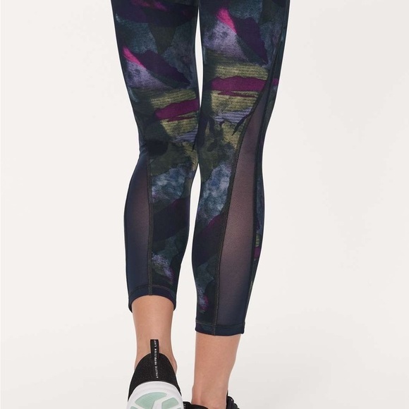 Lululemon Train Times 7/8 Pant *25” Aura Dark Chrome Multi/Midnight Navy Size 6 - Picture 12 of 13